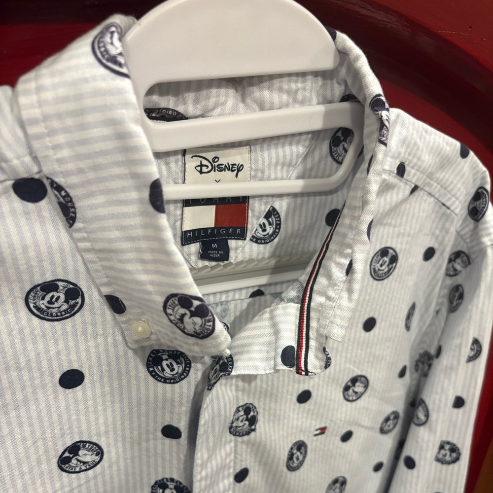 ✨Tommy Hilfiger x Disney Mickey Mouse Button Down Shirt Medium✨